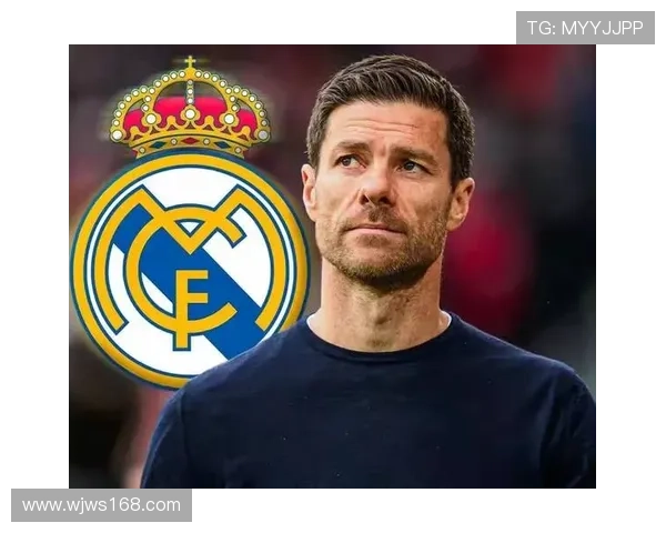 罗马诺：若阿方索1月前没和拜仁续约，皇马将尝试推进谈判